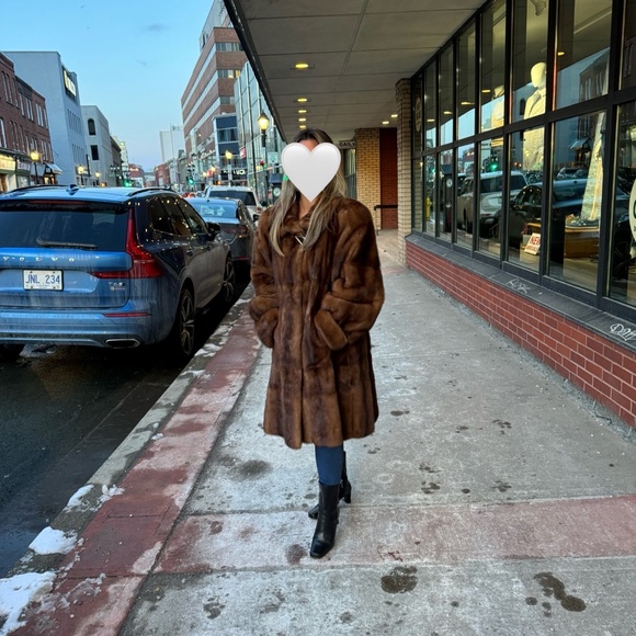 Mink fur coat - Picture 1 of 5